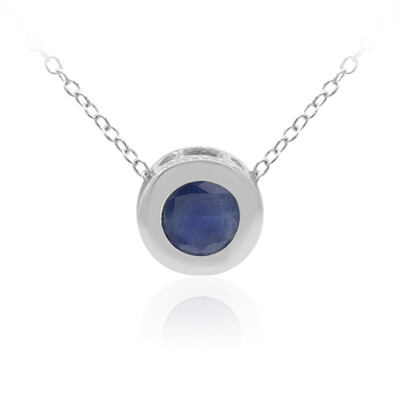 Zilveren halsketting met een blauwe saffier