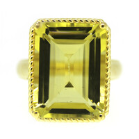 Zilveren ring met een Ouro Verde kwarts