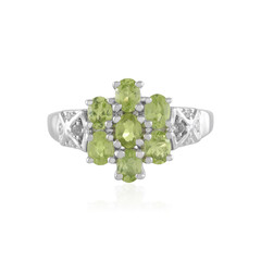 Zilveren ring met peridoots