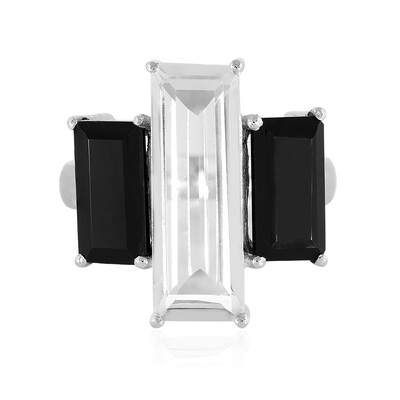 Zilveren ring met een witte topaas