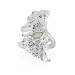 Zilveren ring met een Welo-opaal
