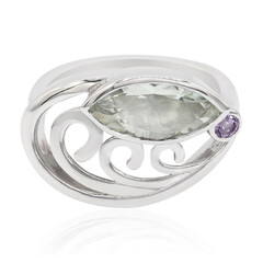 Zilveren ring met een groene amethist