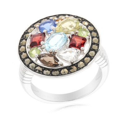 Zilveren ring met een hemel-blauwe topaas