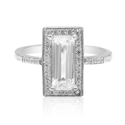 Zilveren ring met een witte topaas