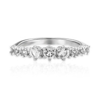 Zilveren ring met witte topaasstenen