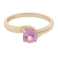 Gouden ring met een kunziet