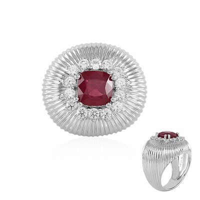 Zilveren ring met een Bemainty robijn