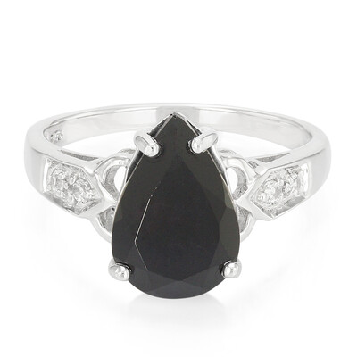 Zilveren ring met een zwarte spinel