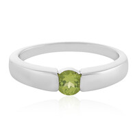 Zilveren ring met een peridoot