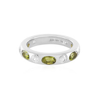 Zilveren ring met moldavieten