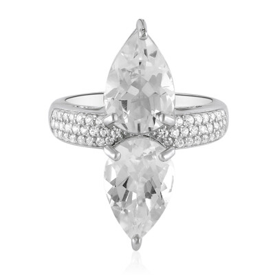Zilveren ring met witte topaasstenen