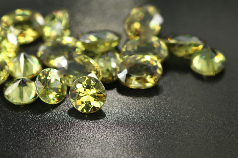 Demantoid | Edelstenen van A-Z bij Juwelo